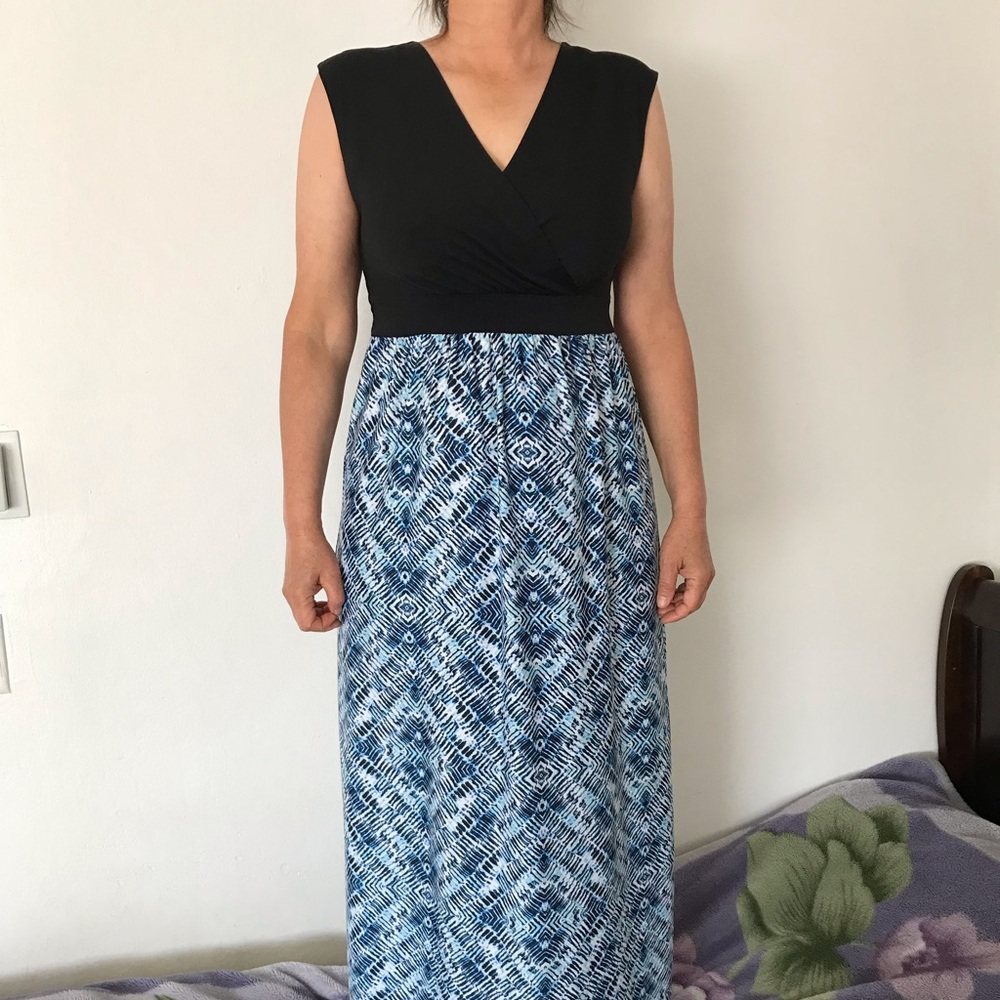 AB Studio Sleeveless Maxi Dress - Picture 3 of 8